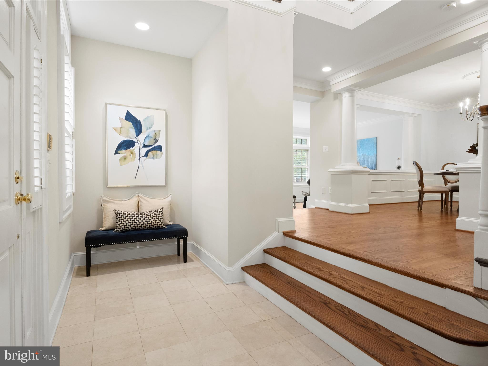 2041 MAYFAIR MCLEAN COURT