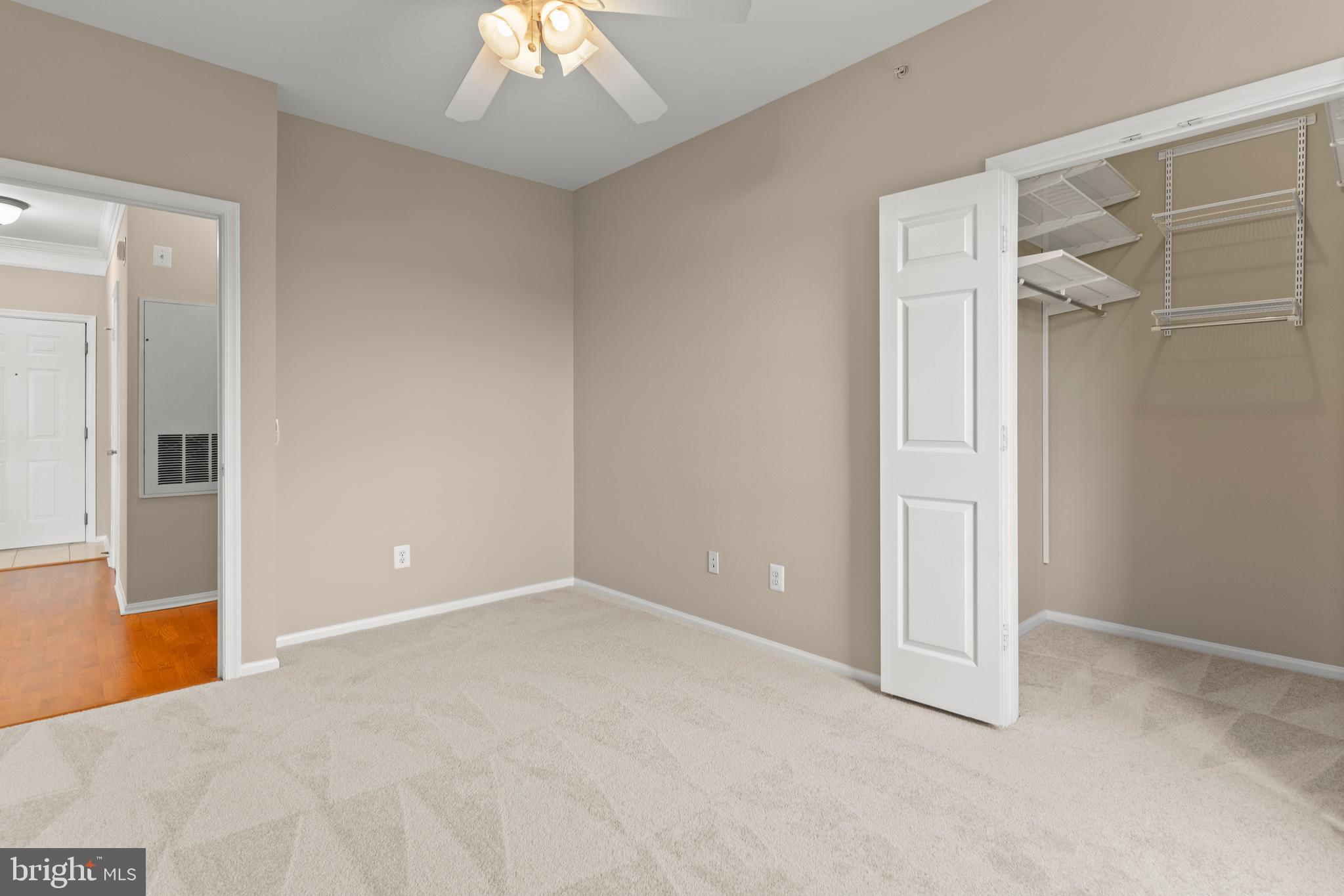 1550 SPRING GATE DRIVE 8409