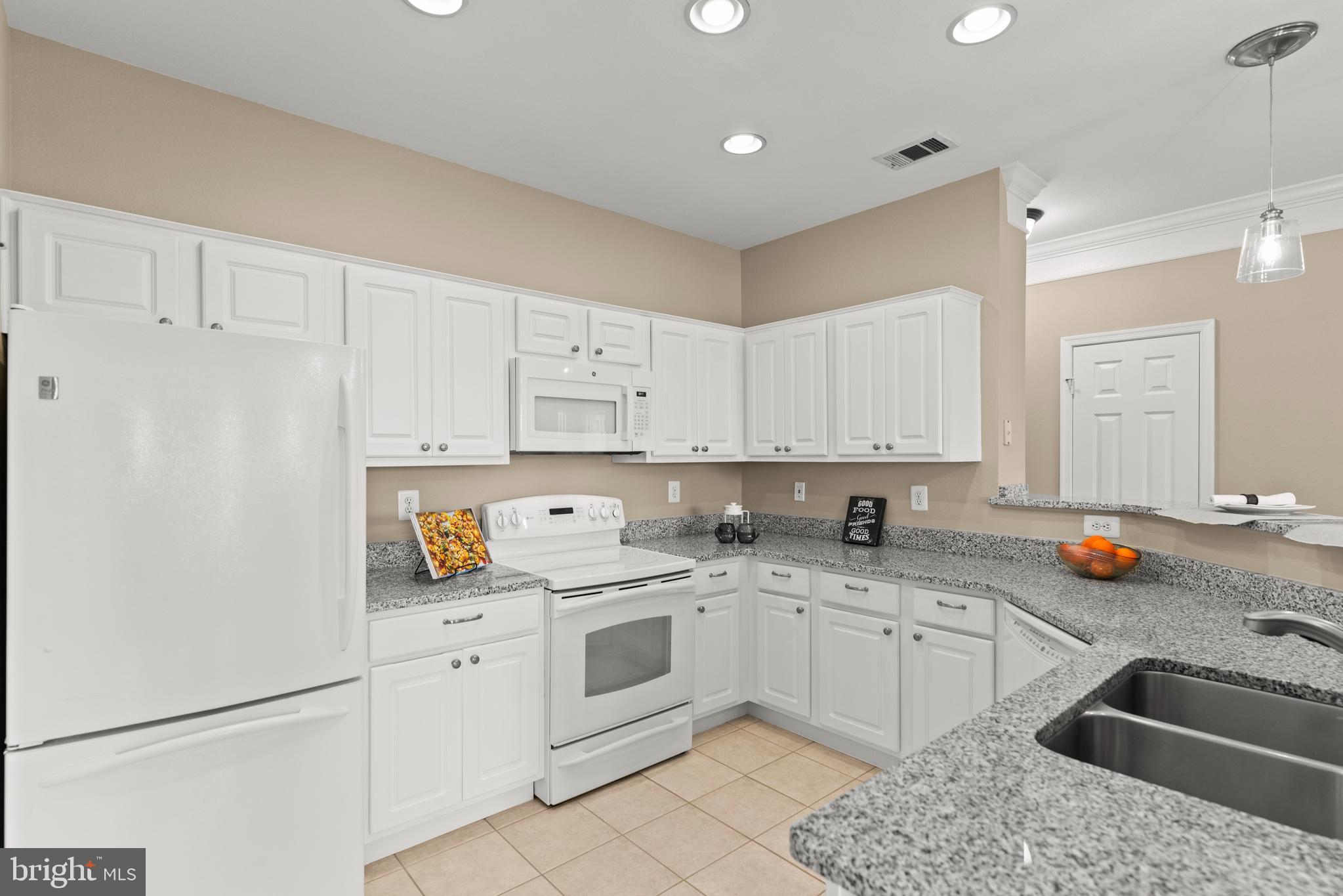 1550 SPRING GATE DRIVE 8409