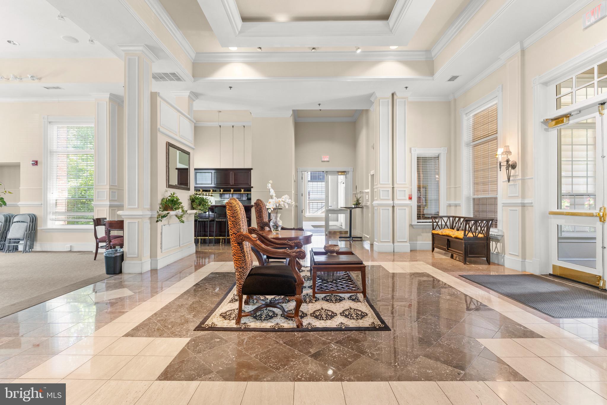 1550 SPRING GATE DRIVE 8409