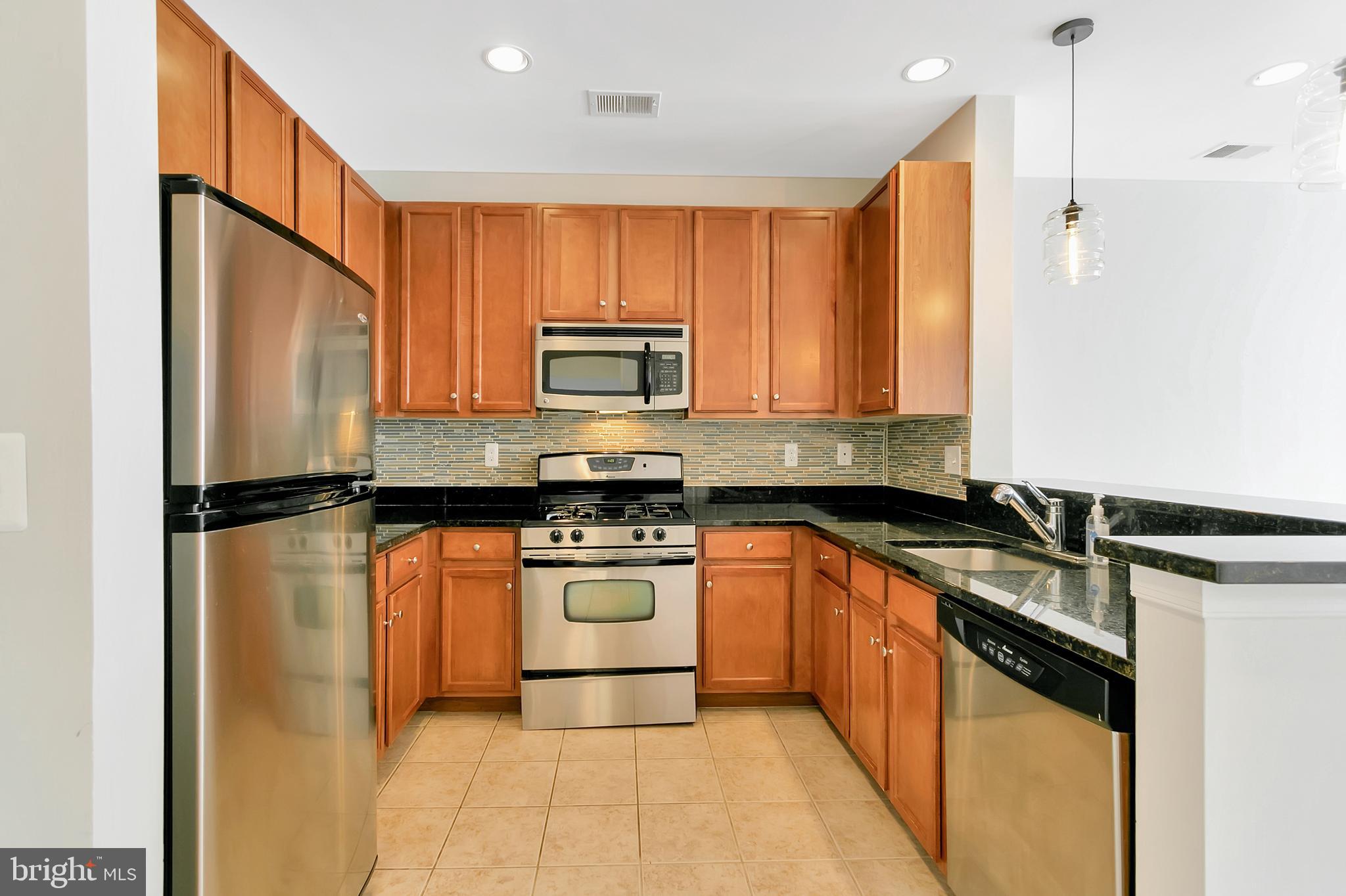 2655 PROSPERITY AVENUE 320