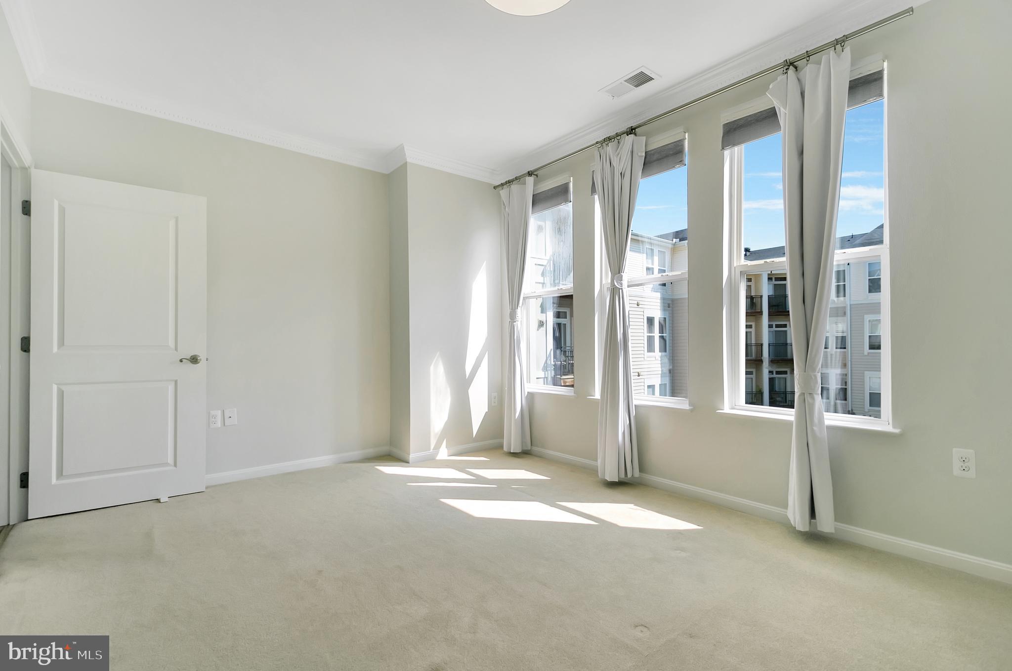 2655 PROSPERITY AVENUE 320
