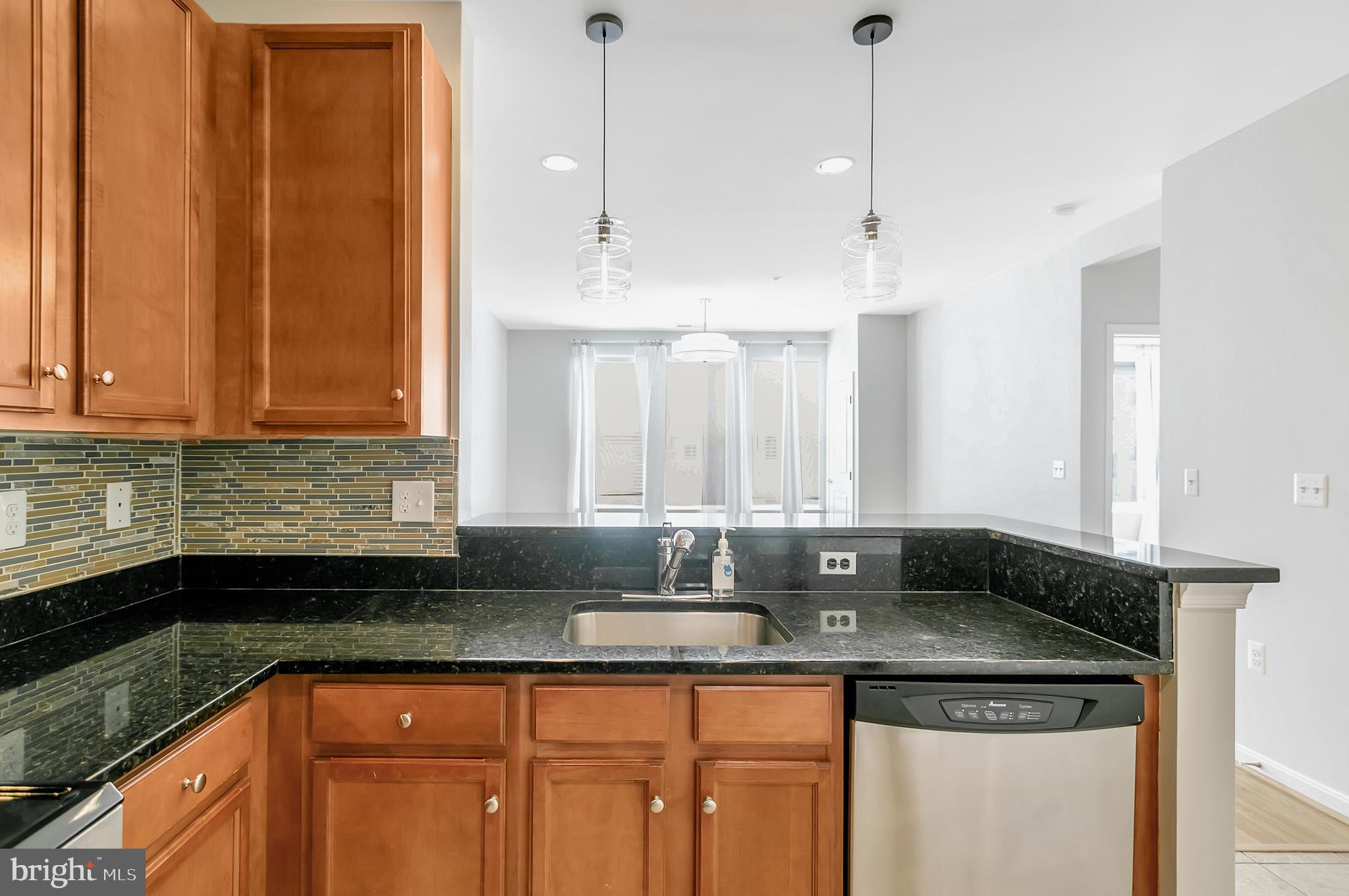 2655 PROSPERITY AVENUE 320