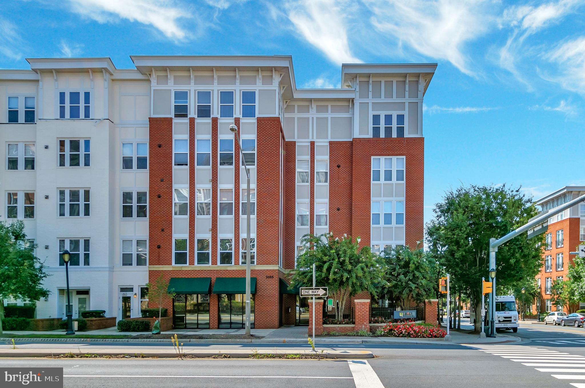 2655 PROSPERITY AVENUE 320