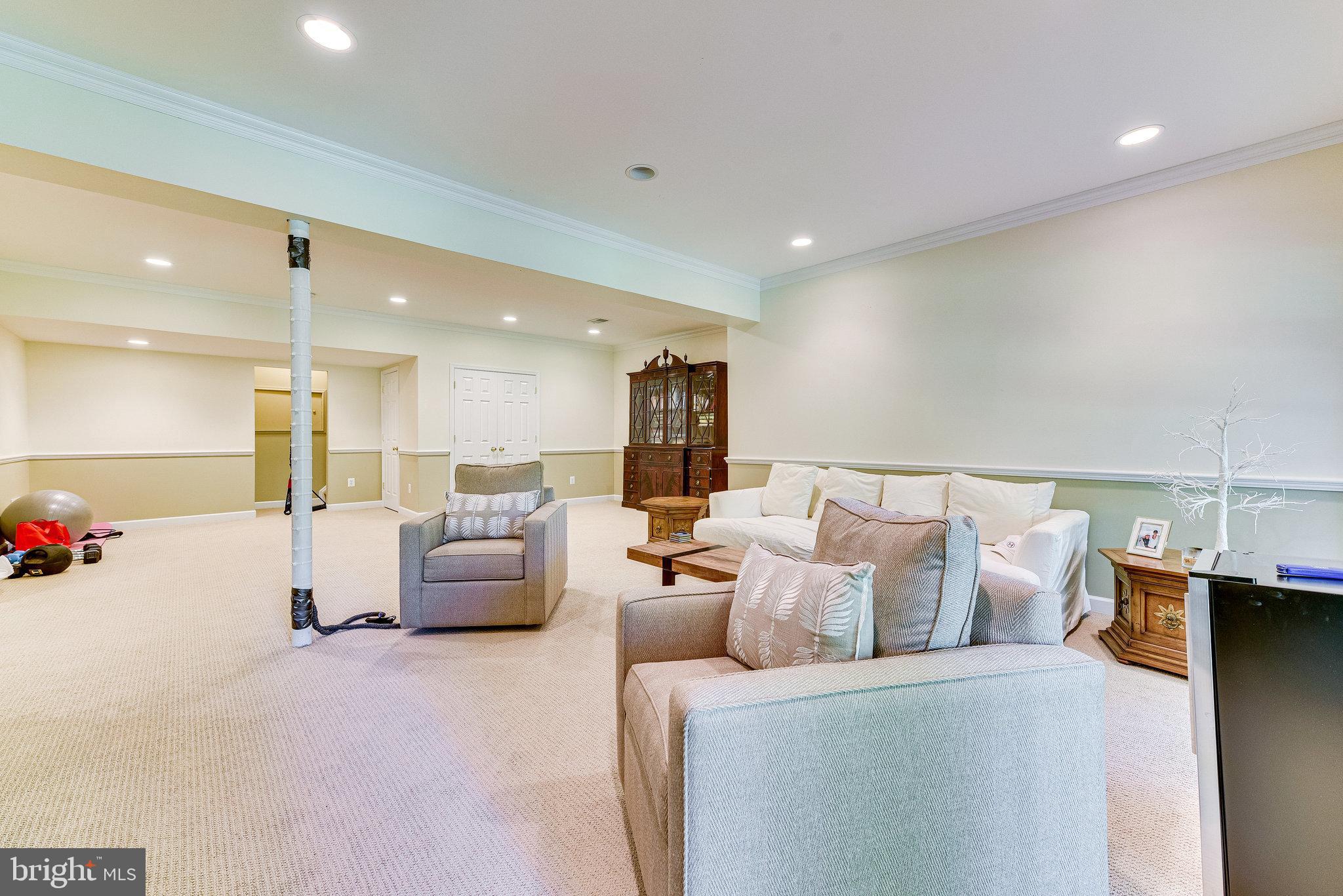2898 GRETNA PLACE