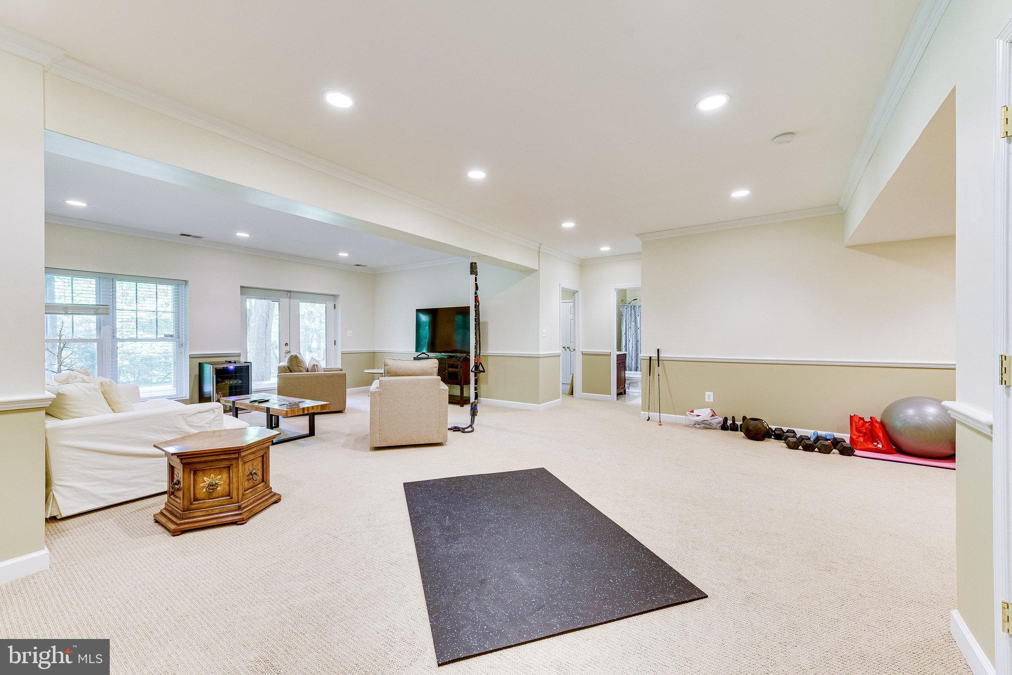2898 GRETNA PLACE