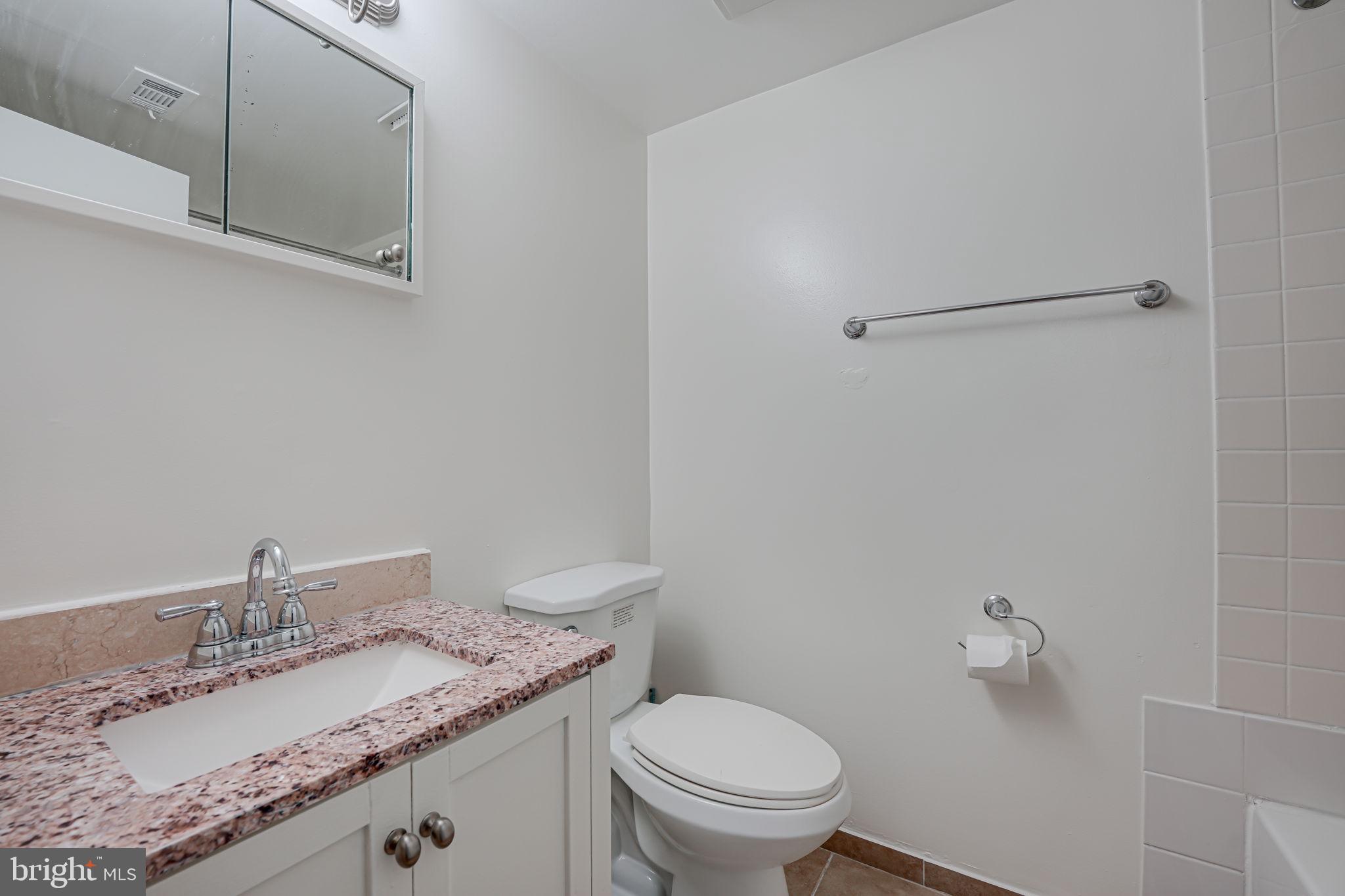 11606 STONEVIEW SQUARE 1B