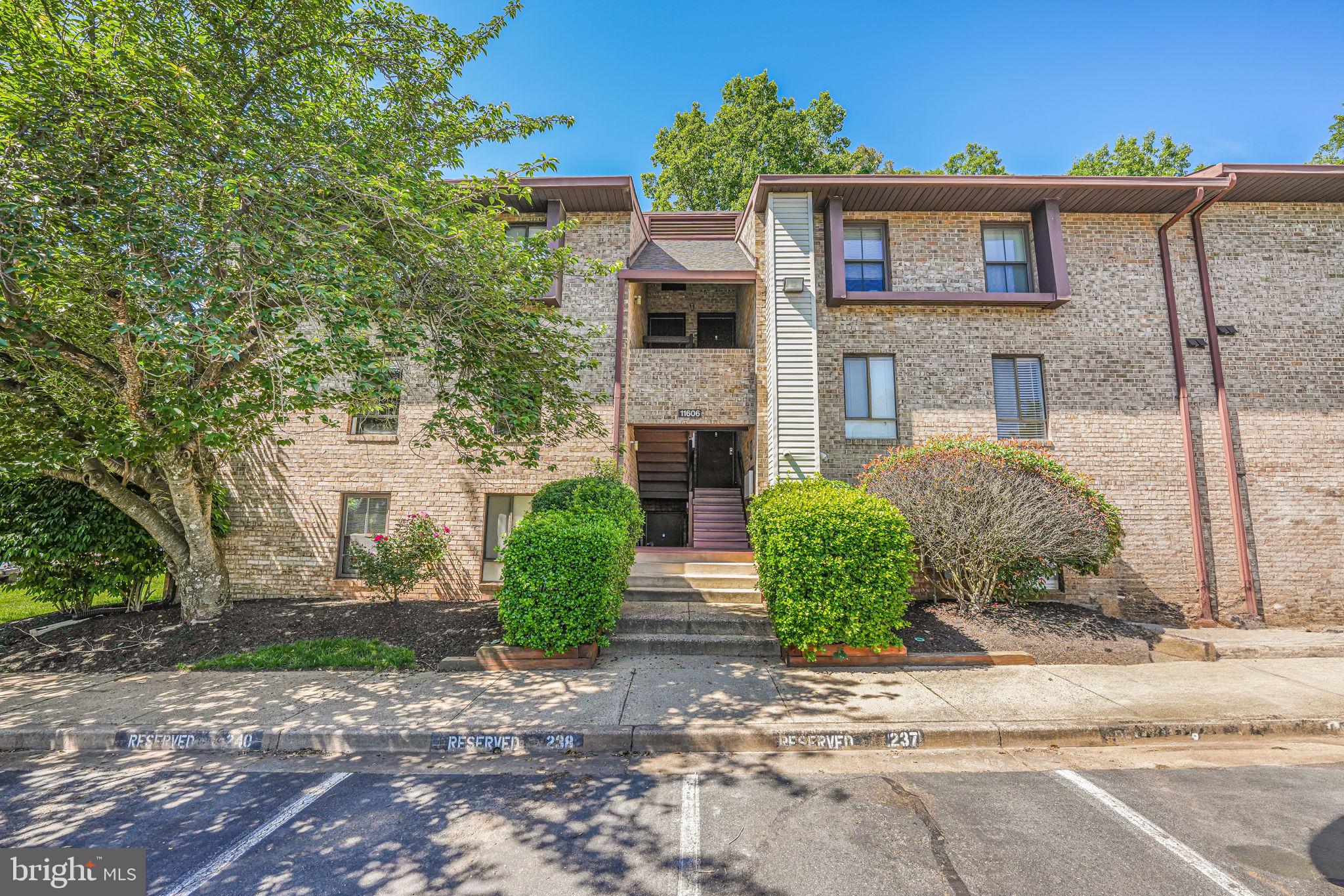 11606 STONEVIEW SQUARE 1B