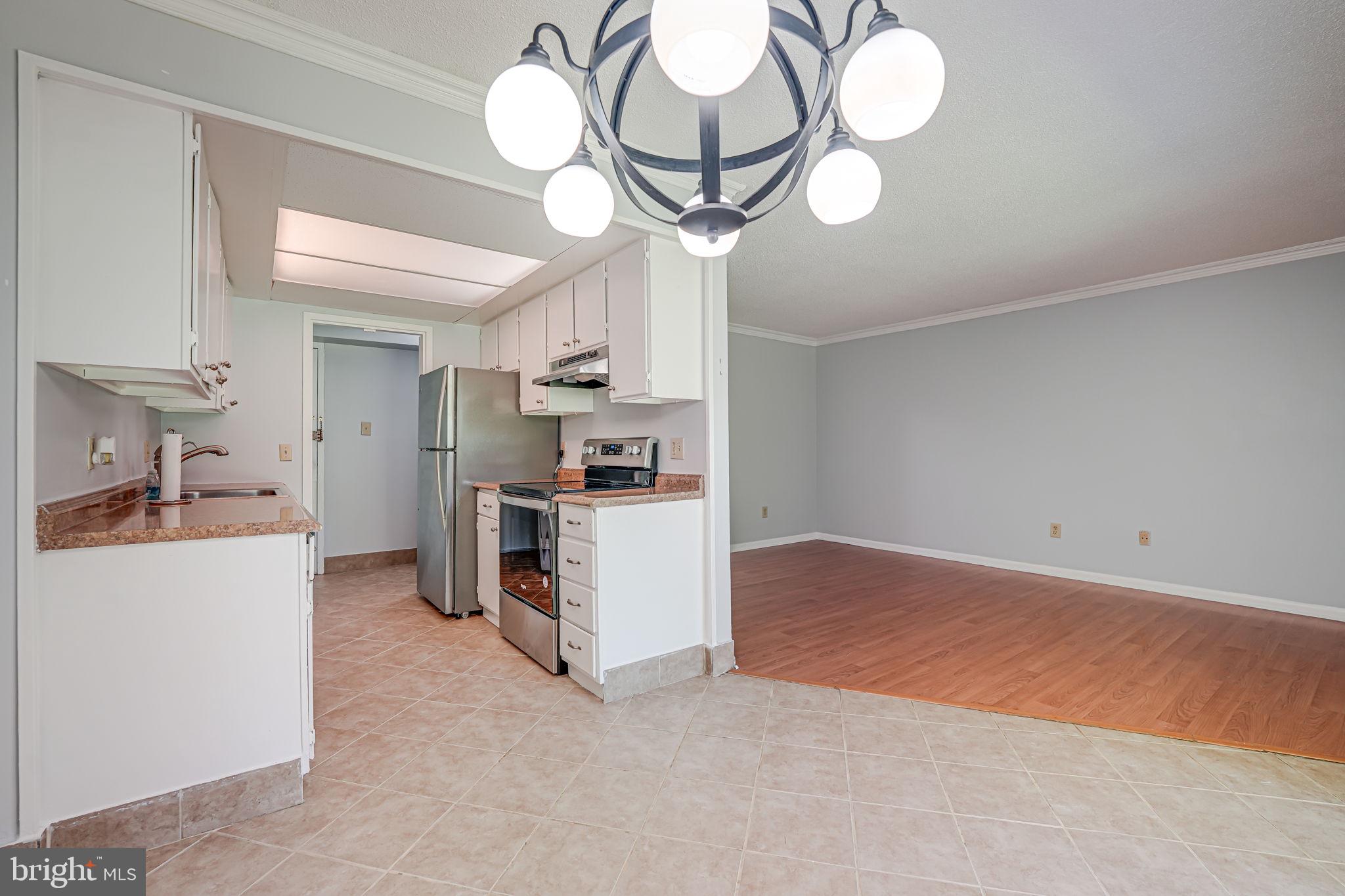 11606 STONEVIEW SQUARE 1B