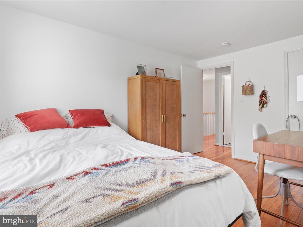 3311 ARDLEY COURT