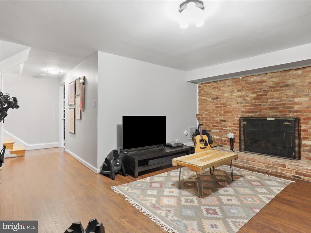 3311 ARDLEY COURT