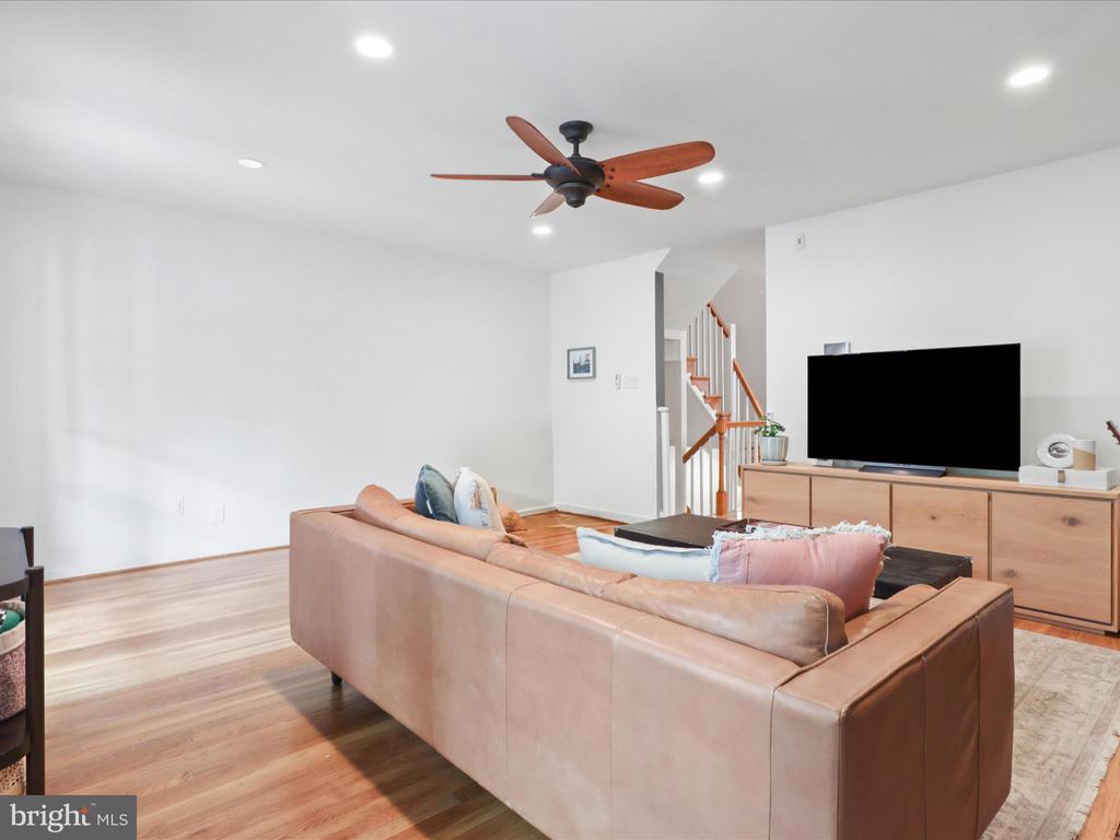 3311 ARDLEY COURT
