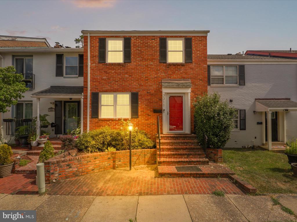 3311 ARDLEY COURT