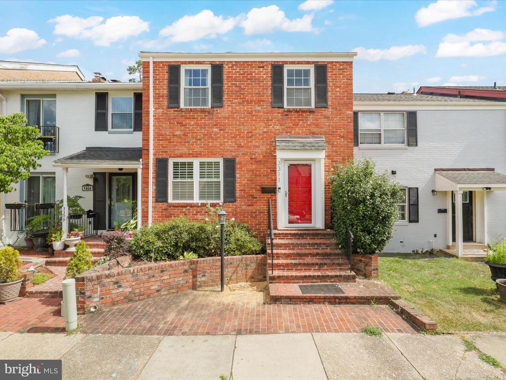 3311 ARDLEY COURT