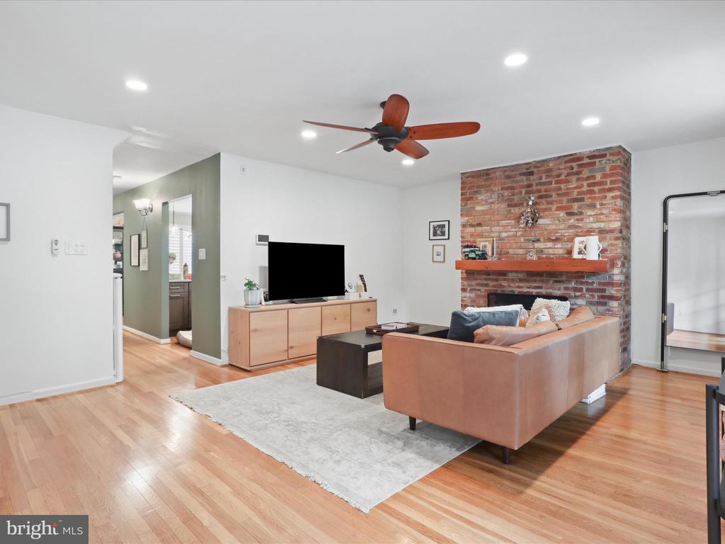 3311 ARDLEY COURT