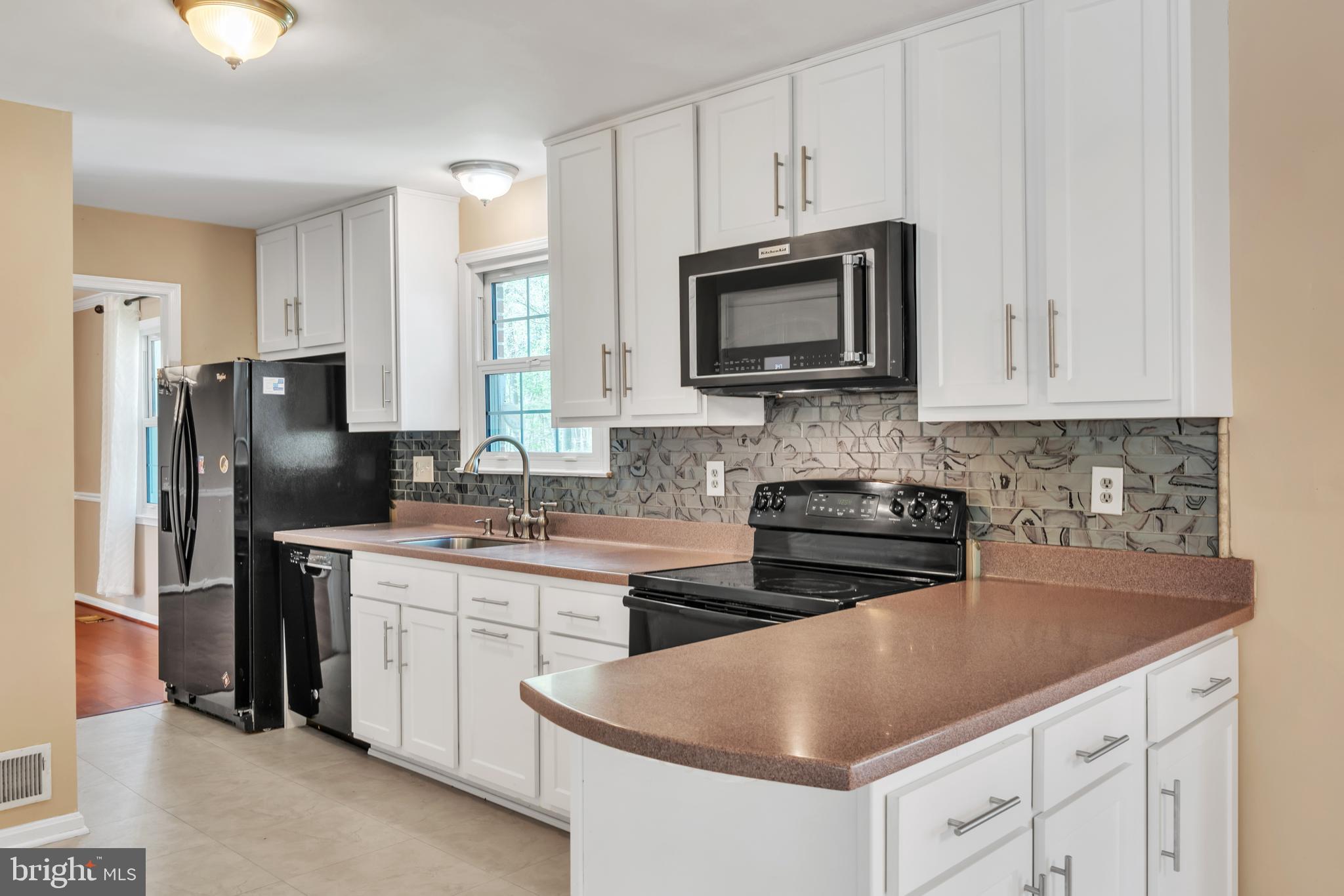 6944 COTTONTAIL COURT