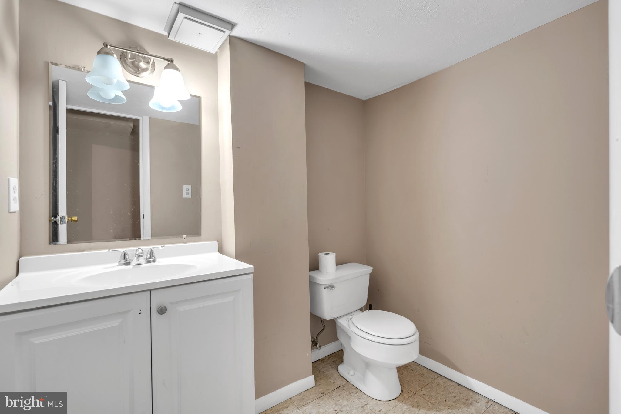 6944 COTTONTAIL COURT