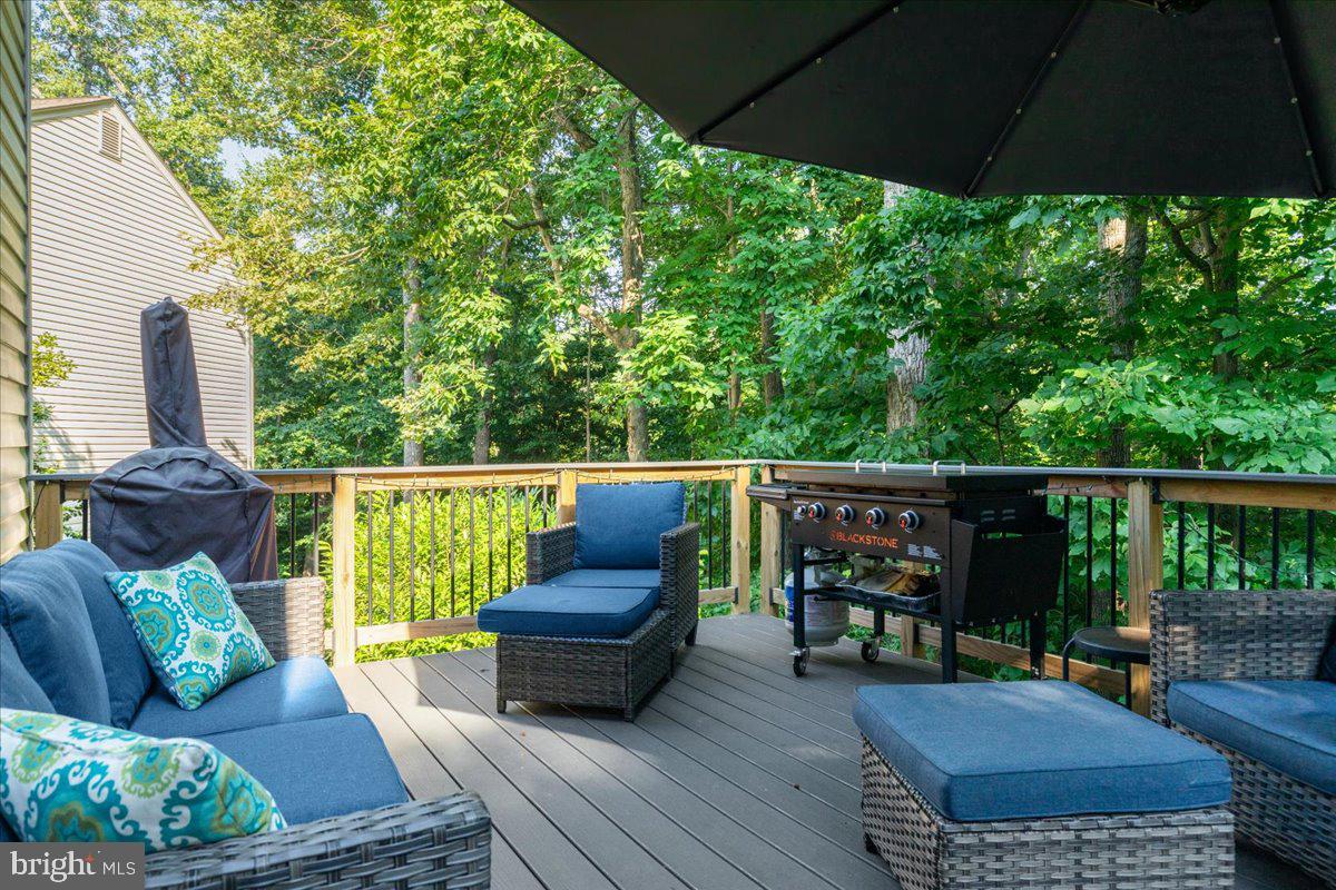 7577 WOODSTOWN DRIVE