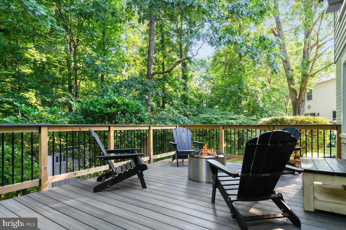 7577 WOODSTOWN DRIVE