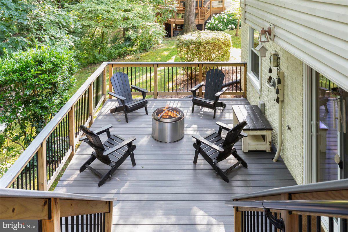 7577 WOODSTOWN DRIVE