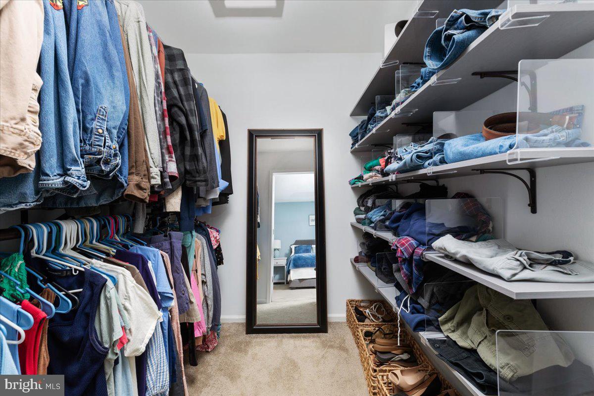 7577 WOODSTOWN DRIVE