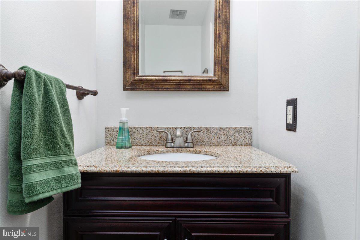 7577 WOODSTOWN DRIVE