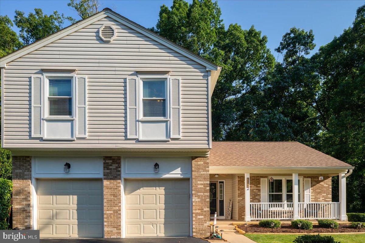 7577 WOODSTOWN DRIVE