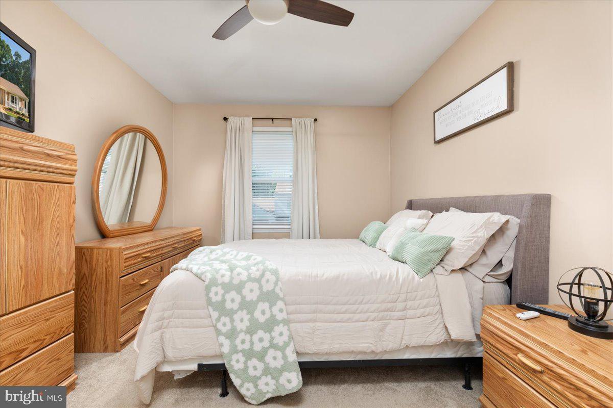 7577 WOODSTOWN DRIVE