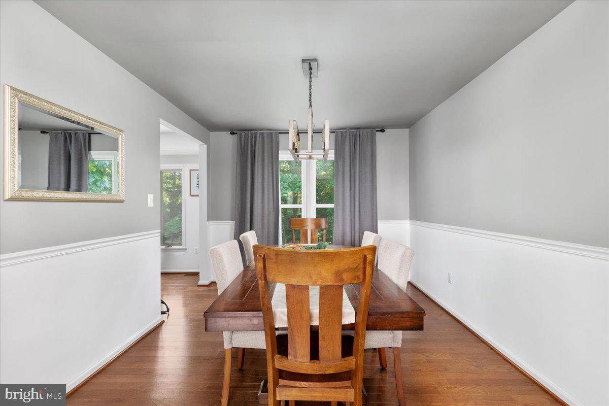 7577 WOODSTOWN DRIVE