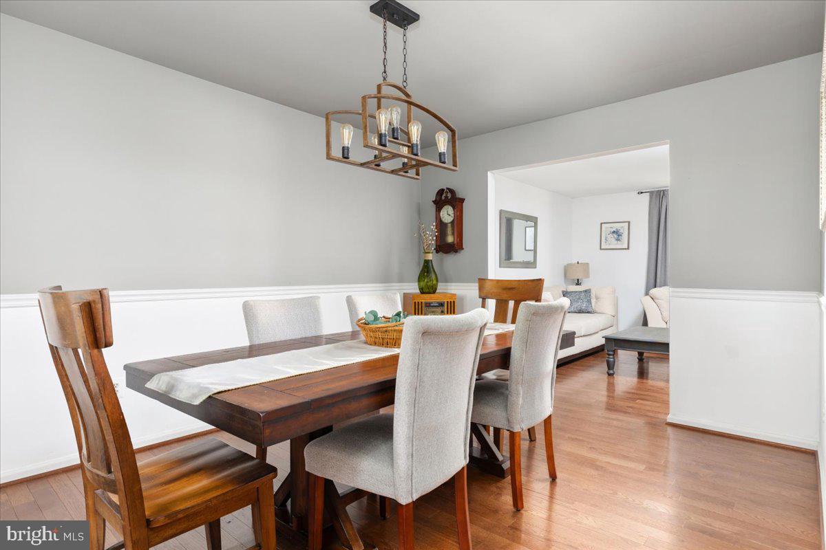 7577 WOODSTOWN DRIVE