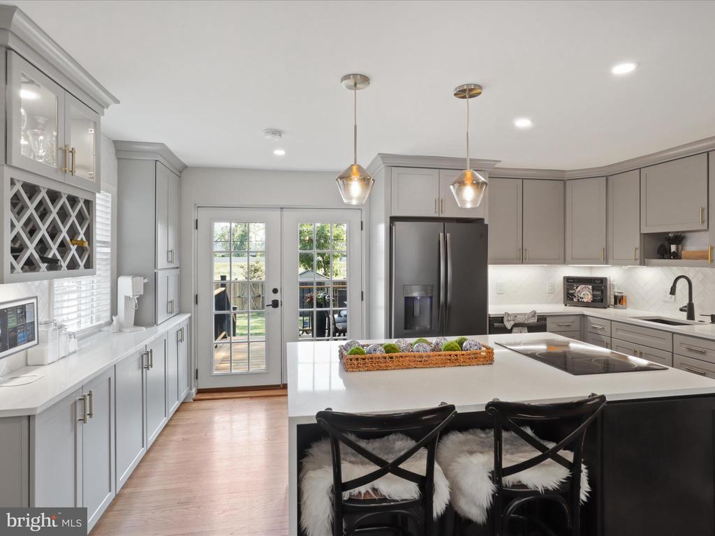 2106 ARLINGTON TERRACE