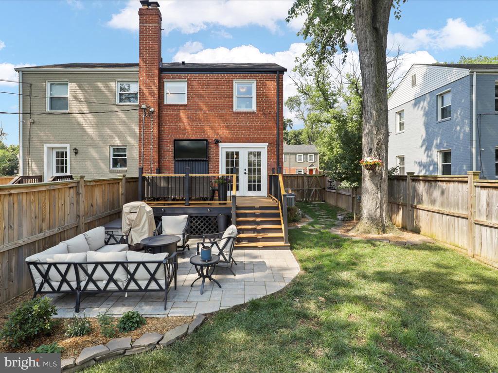 2106 ARLINGTON TERRACE