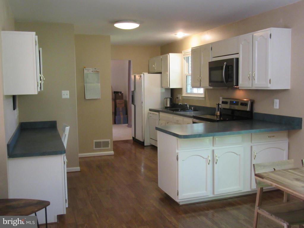9307 HARNESS HORSE COURT