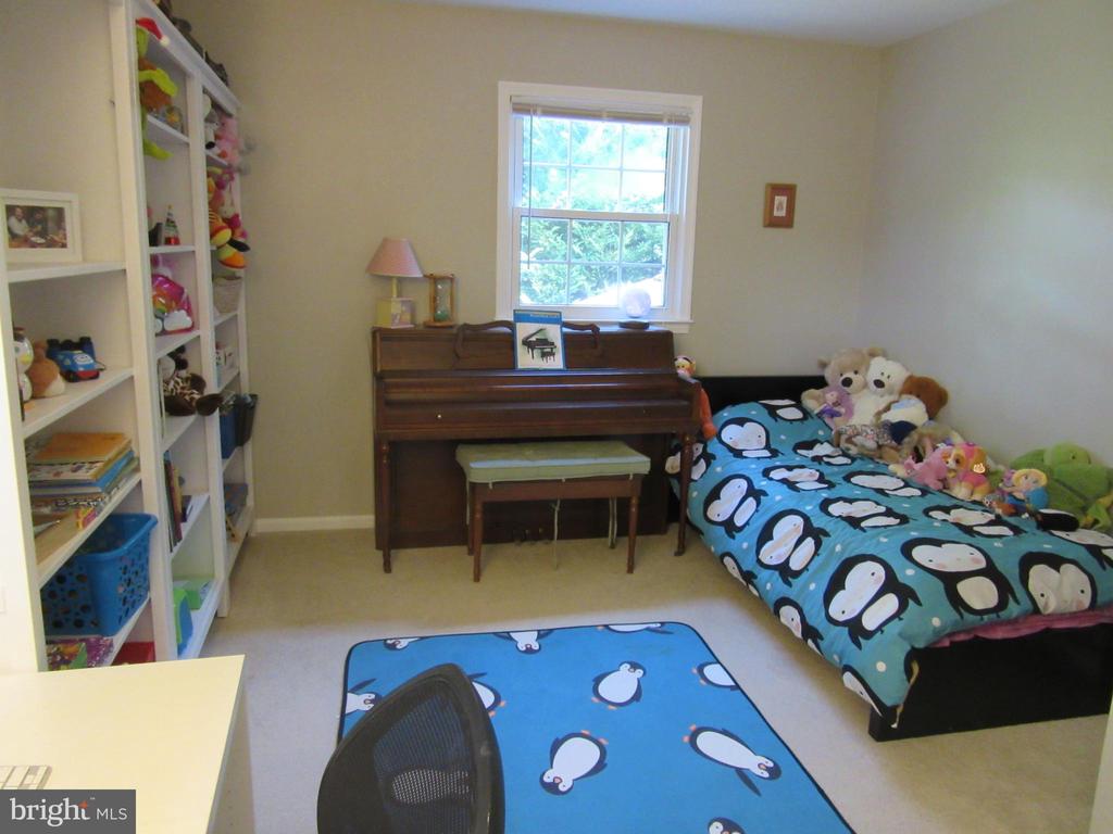 9307 HARNESS HORSE COURT
