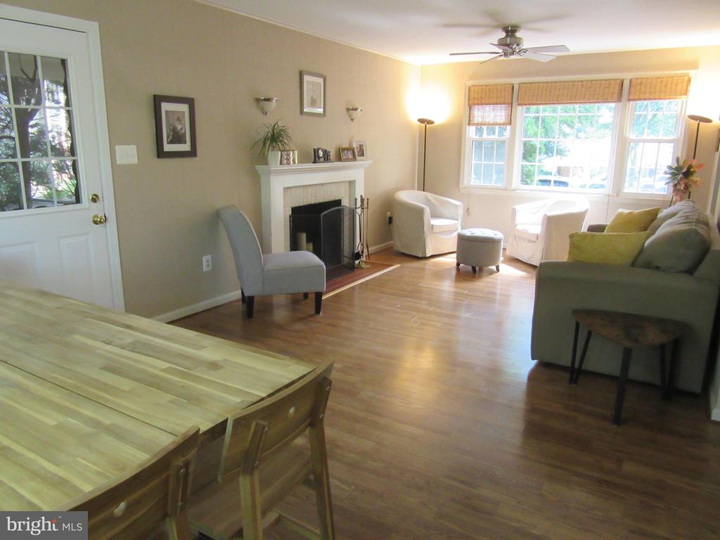 9307 HARNESS HORSE COURT