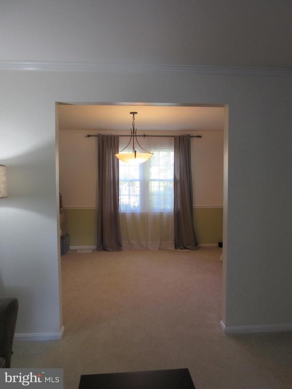 9307 HARNESS HORSE COURT
