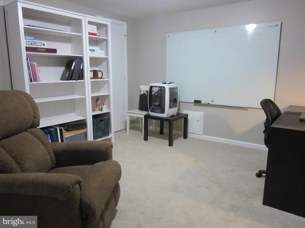 9307 HARNESS HORSE COURT