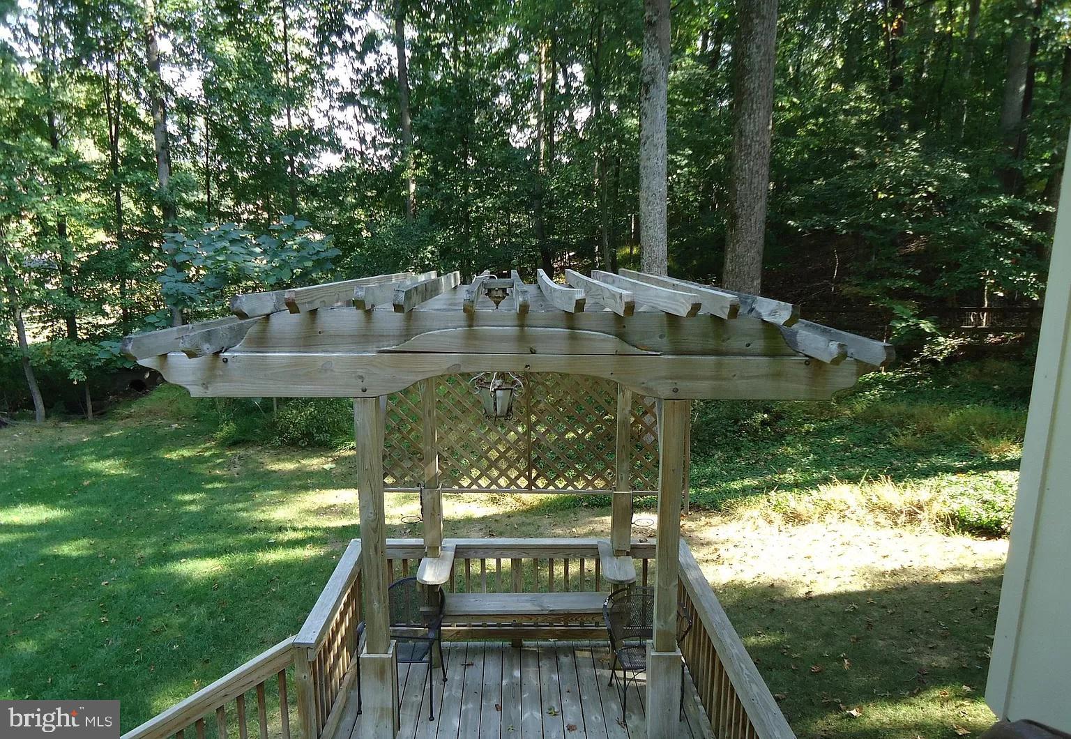 11696 FOX GLEN DRIVE