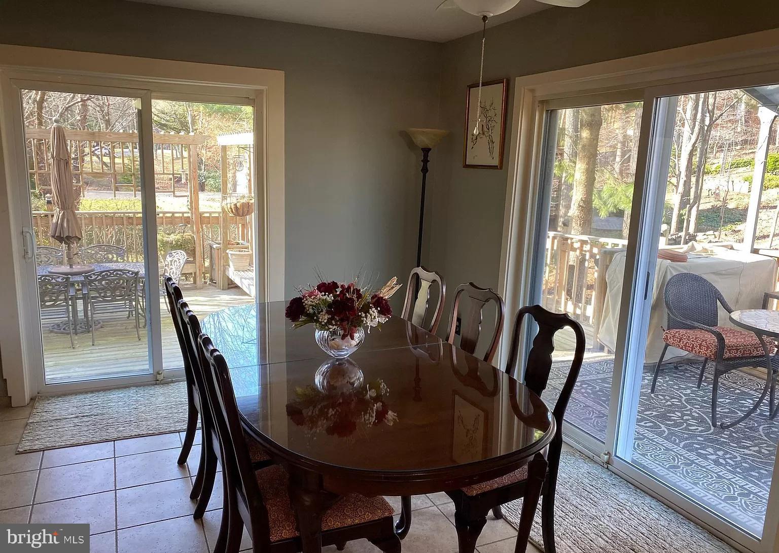 11696 FOX GLEN DRIVE