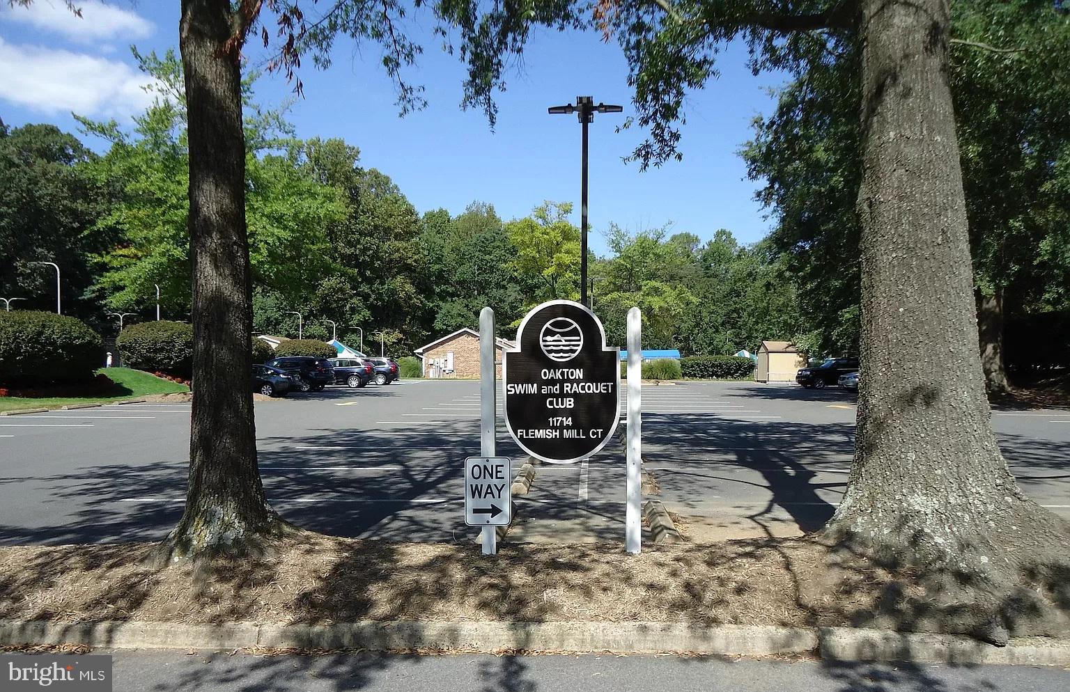 11696 FOX GLEN DRIVE