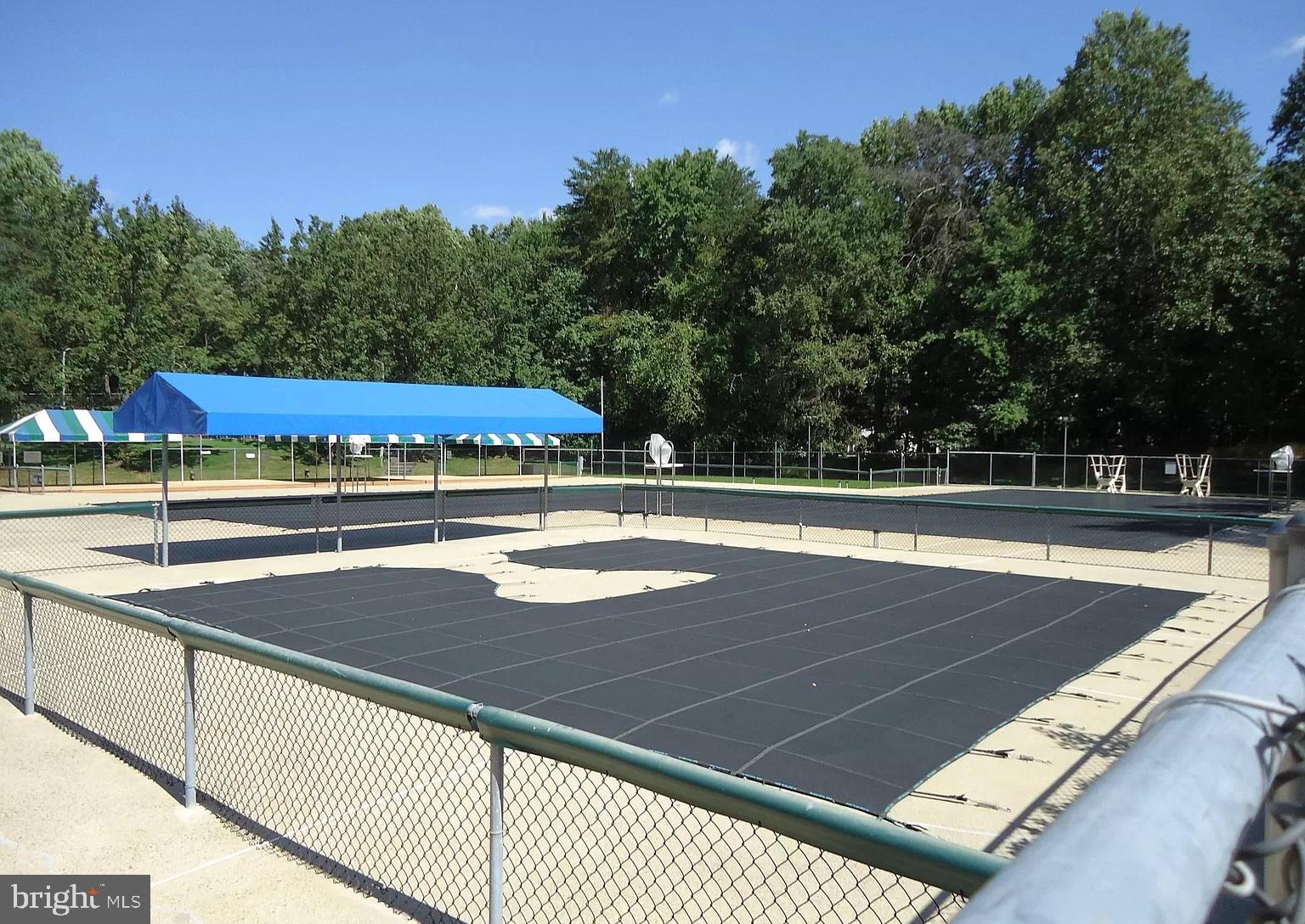 11696 FOX GLEN DRIVE