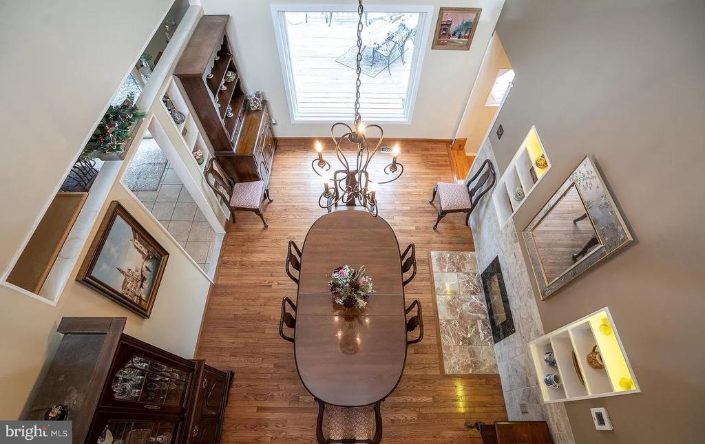 11696 FOX GLEN DRIVE