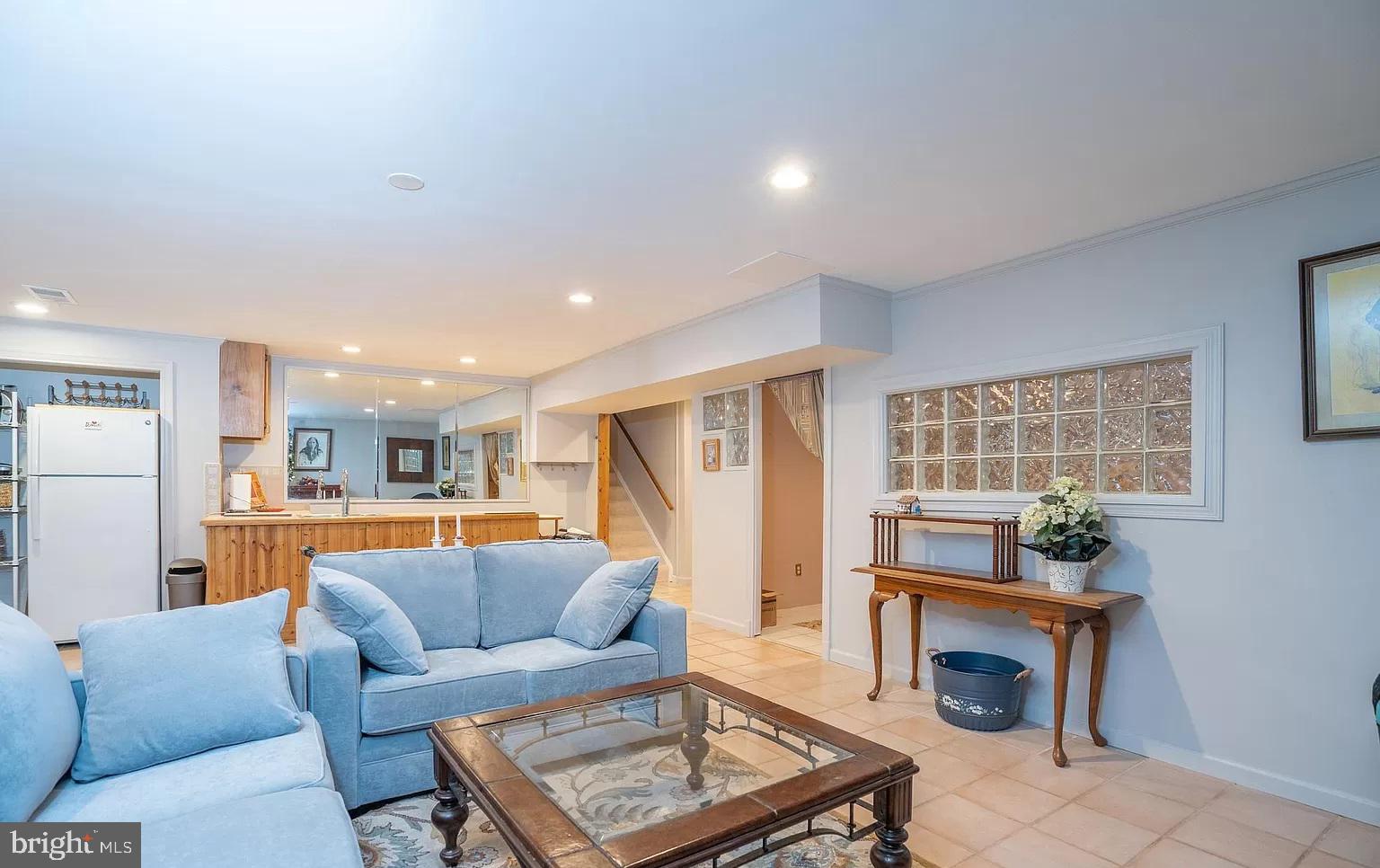 11696 FOX GLEN DRIVE