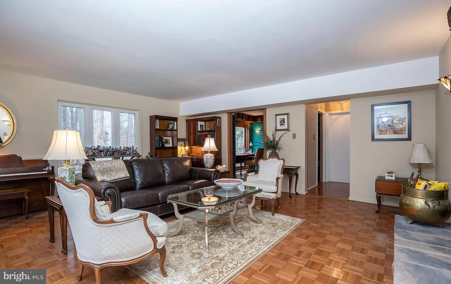 11696 FOX GLEN DRIVE