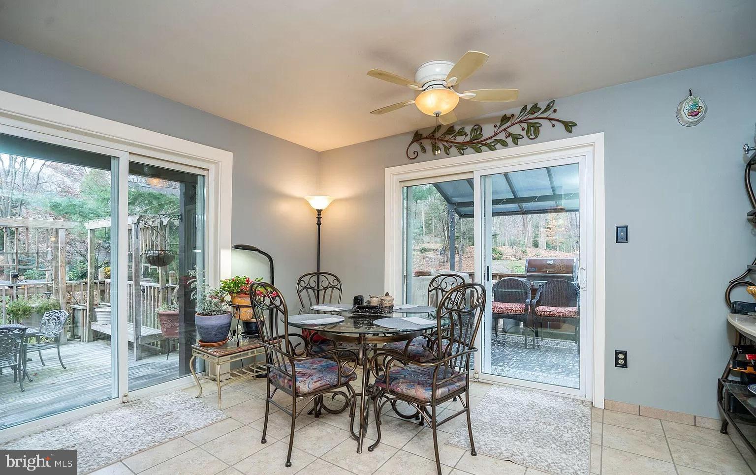 11696 FOX GLEN DRIVE