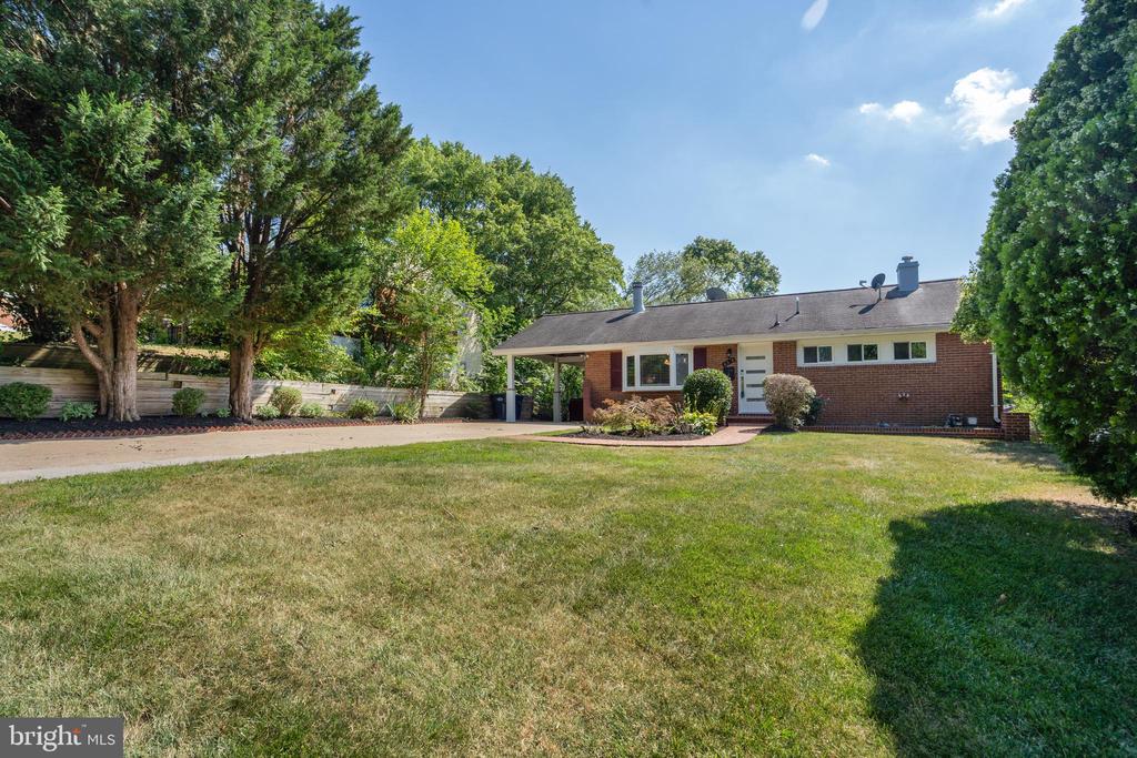 6326 DORSET DRIVE