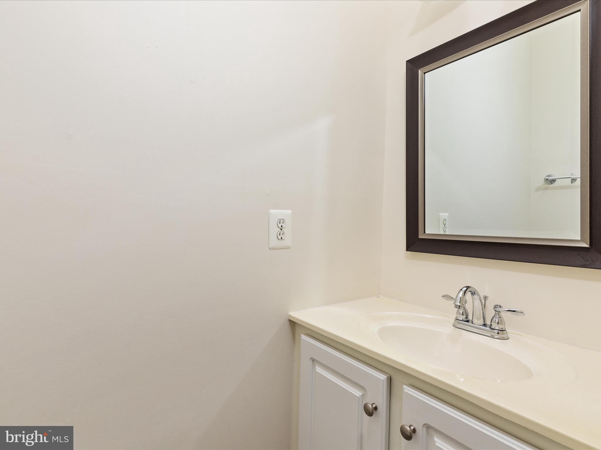 7731 HERITAGE WOODS WAY