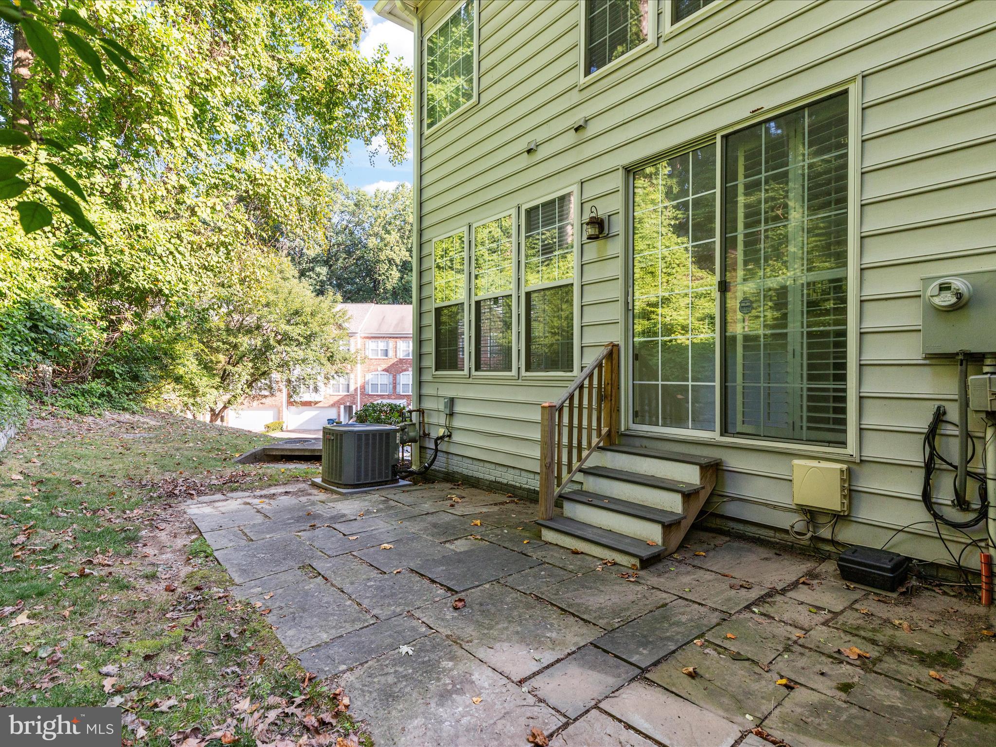 7731 HERITAGE WOODS WAY