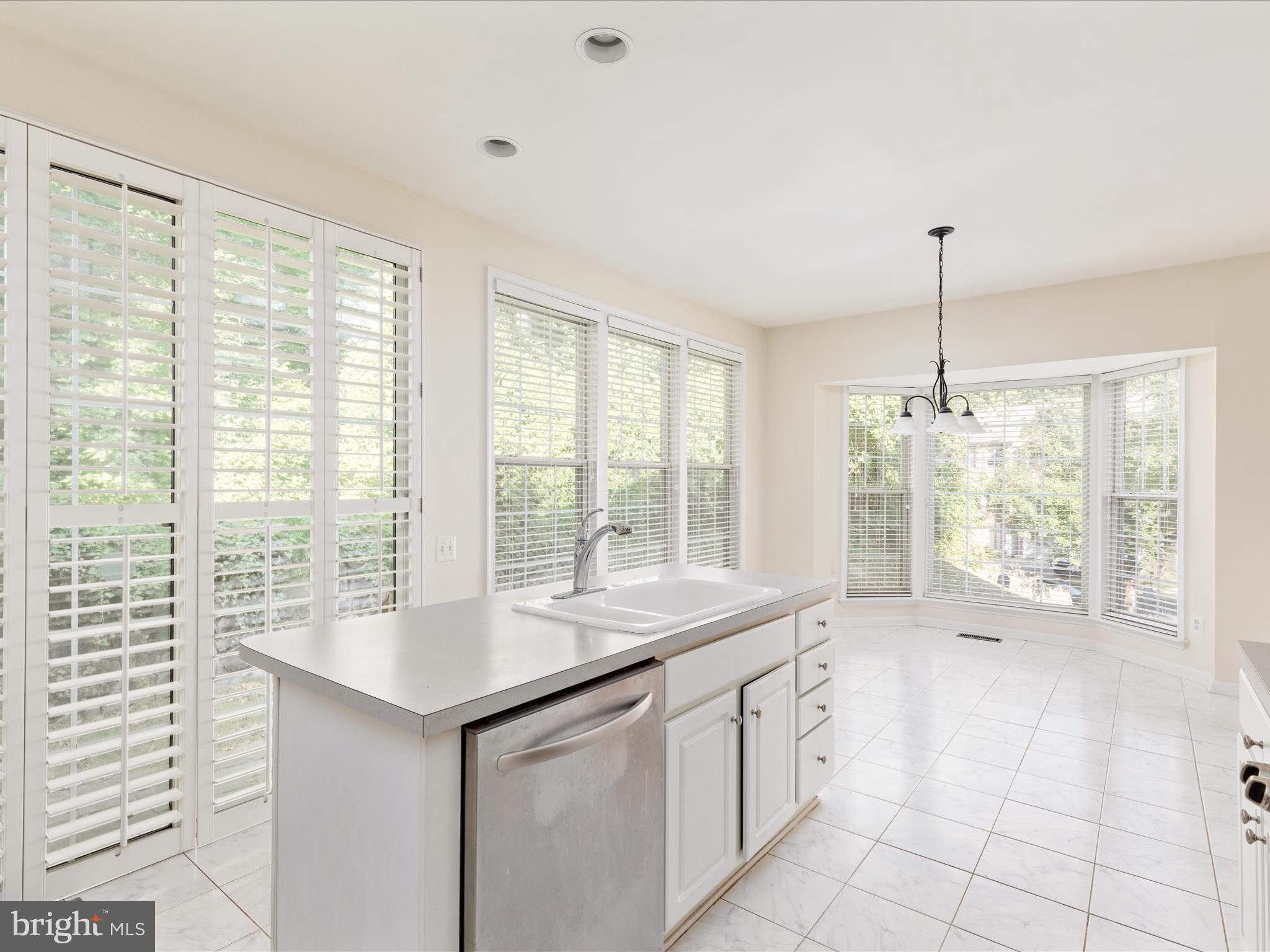 7731 HERITAGE WOODS WAY