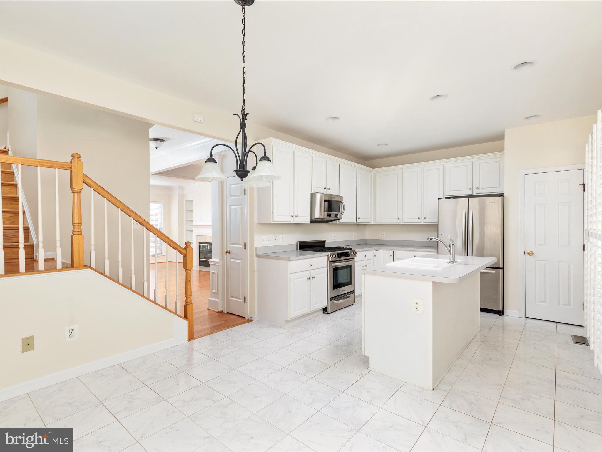 7731 HERITAGE WOODS WAY